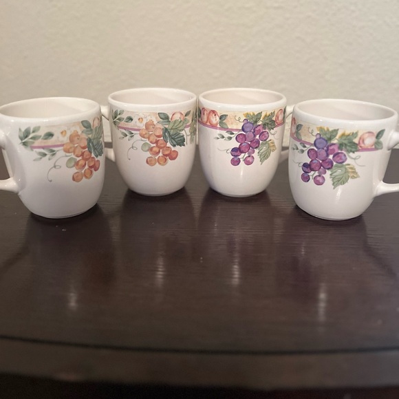 🤩 NEW ITEM! Set of 4 Pfaltzgraff Orchard Coffee Mugs - Picture 2 of 6